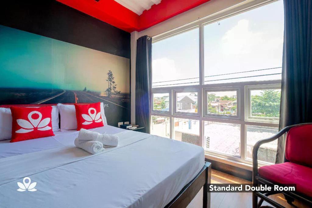 Sabel Travelers Inn Laoag Exterior photo